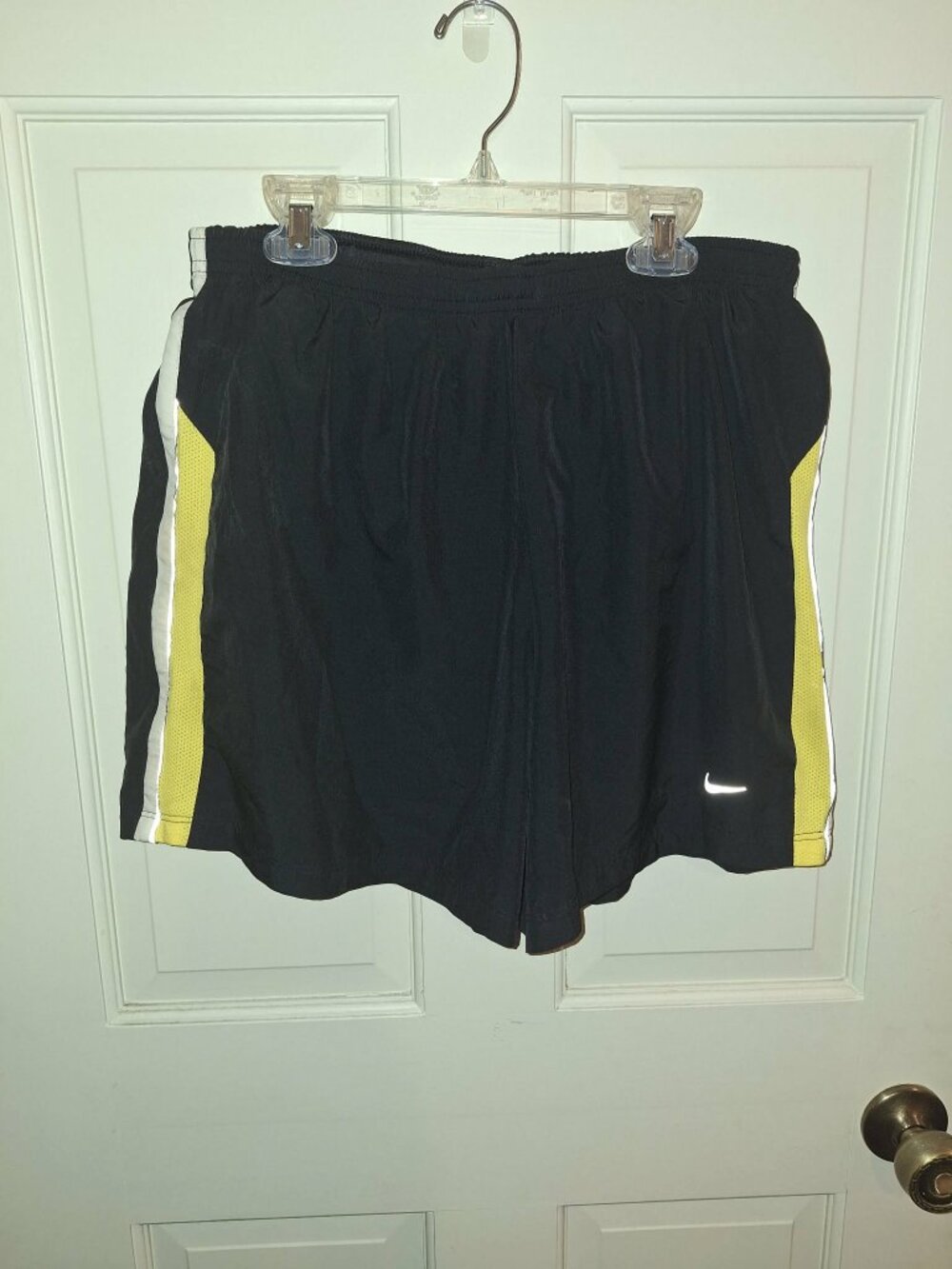 Nike Dri-Fit Running Short Pants, Size Large